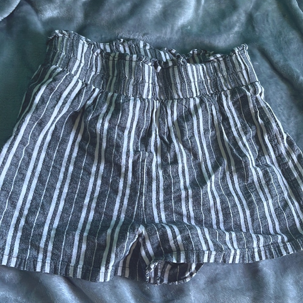 Grey and white size large summer shorts from Wild Fable.
